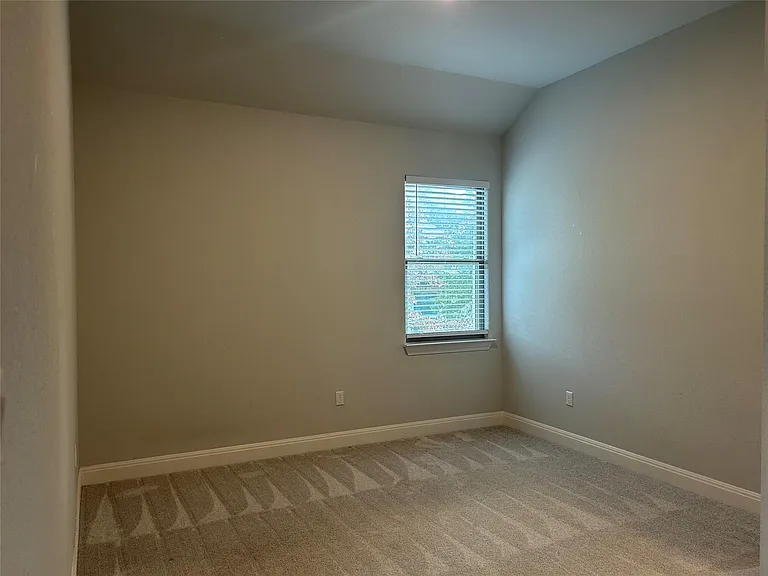 148 Kellogg Ln — Photo 24