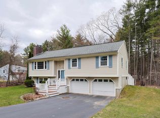 4 Pioneer Dr, Nashua, NH 03062