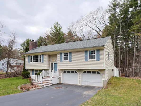 4 Pioneer Drive, Nashua, NH 03062