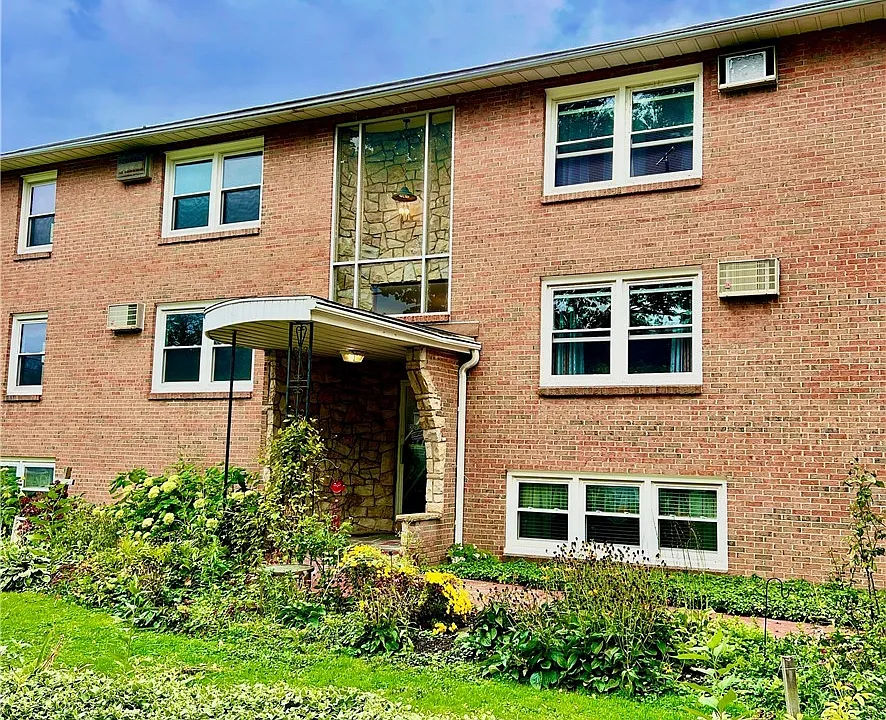 6321 W Quaker St #9
