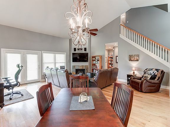4th image of 6552 Waterford Pl