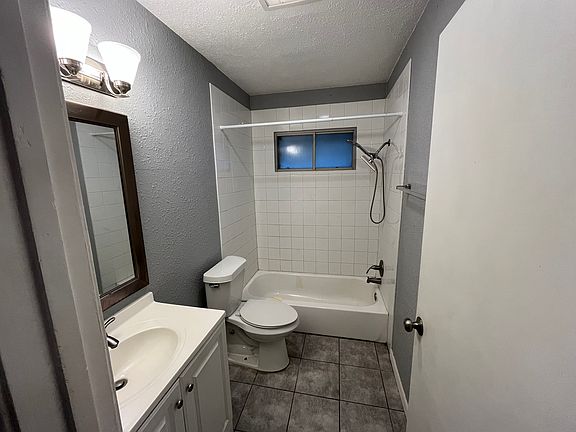 5th image of 4534 Waikiki Dr