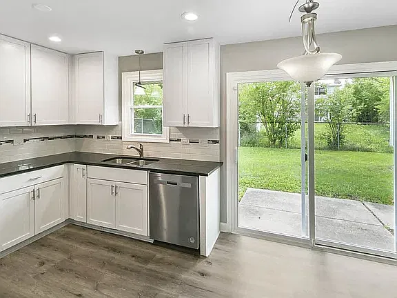 4 bed, 2145 sqft, $3,100 — Photo 4