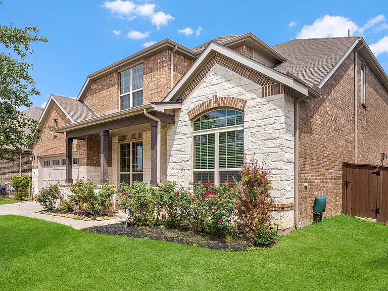 24910 Meadowthorn Crest Ln — Photo 2
