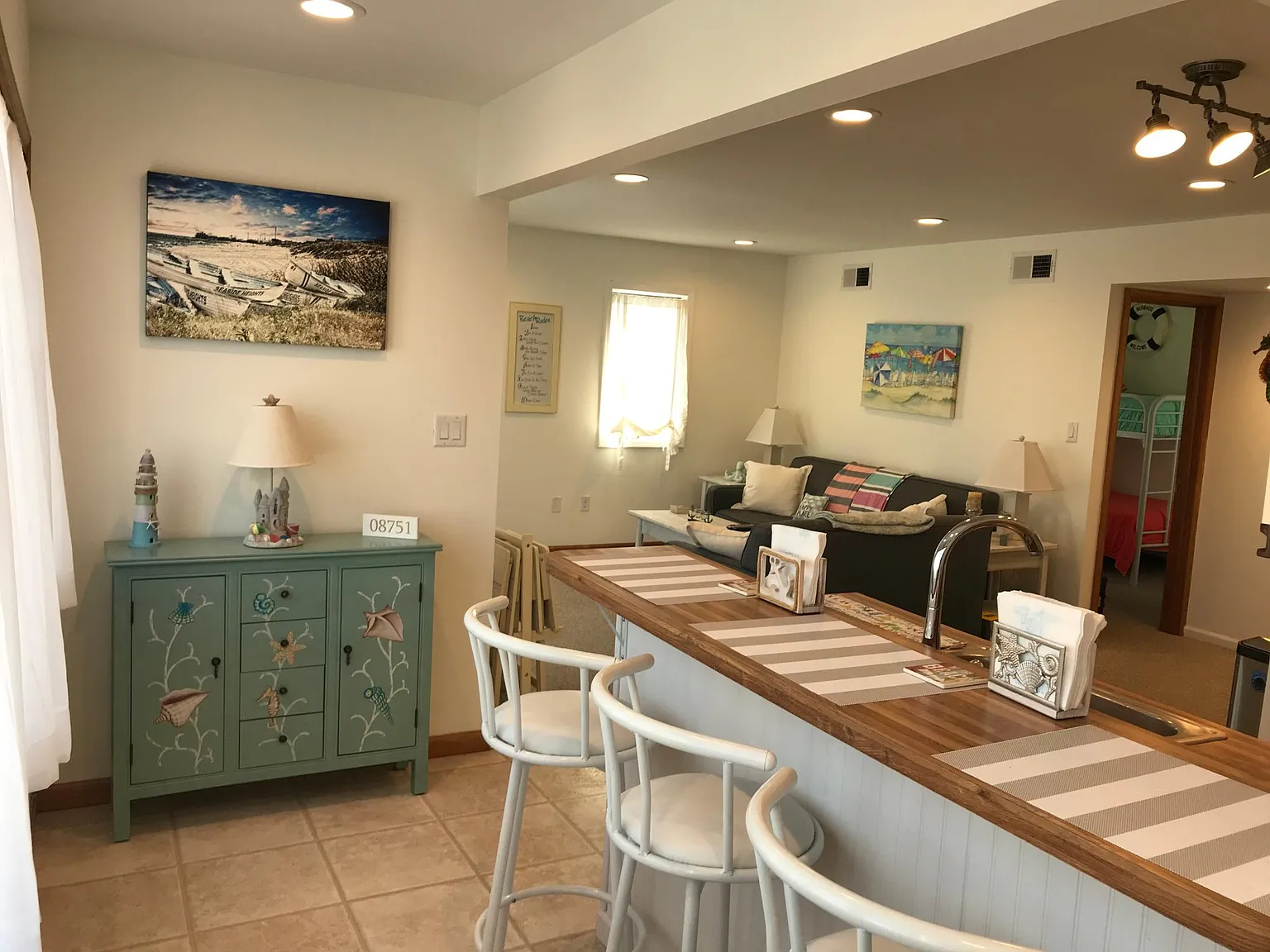 2 bed, 750 sqft, $1,600 — Photo 3