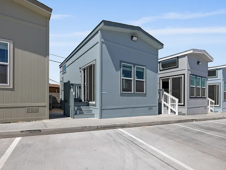 971 W Main St #19 — Photo 1