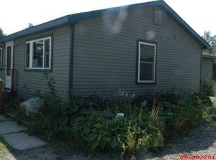 2324 W Conway Rd, Harbor Springs, MI 49740
