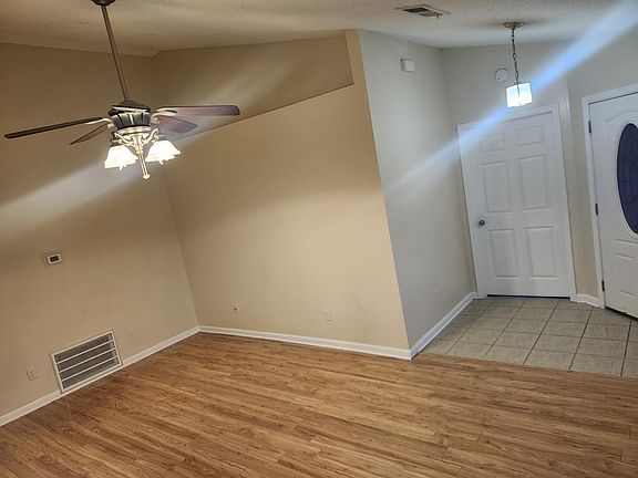 5th image of 145 Timber Wind Dr