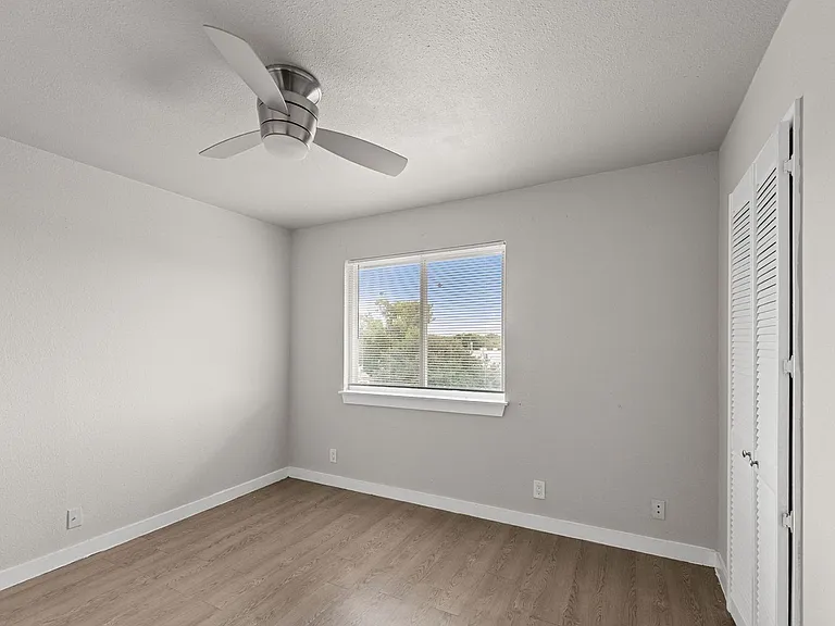 6812 S Congress Ave — Photo 49