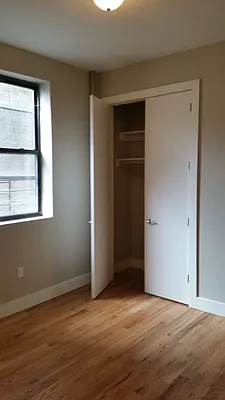 Rented by Space Link Realty | media 29