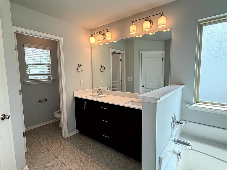 4752 Highland Ave — Photo 17