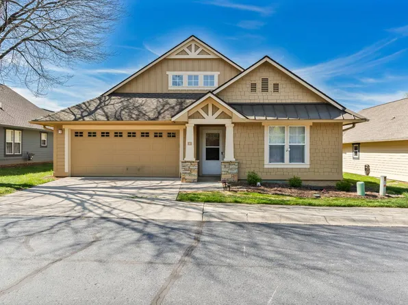 47 Barn Owl Way, Hendersonville, NC 28792