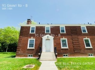 91 Grant Rd APT B, Saint Louis, MO 63125