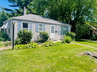 826 Washburn St, Elgin, IL 60123