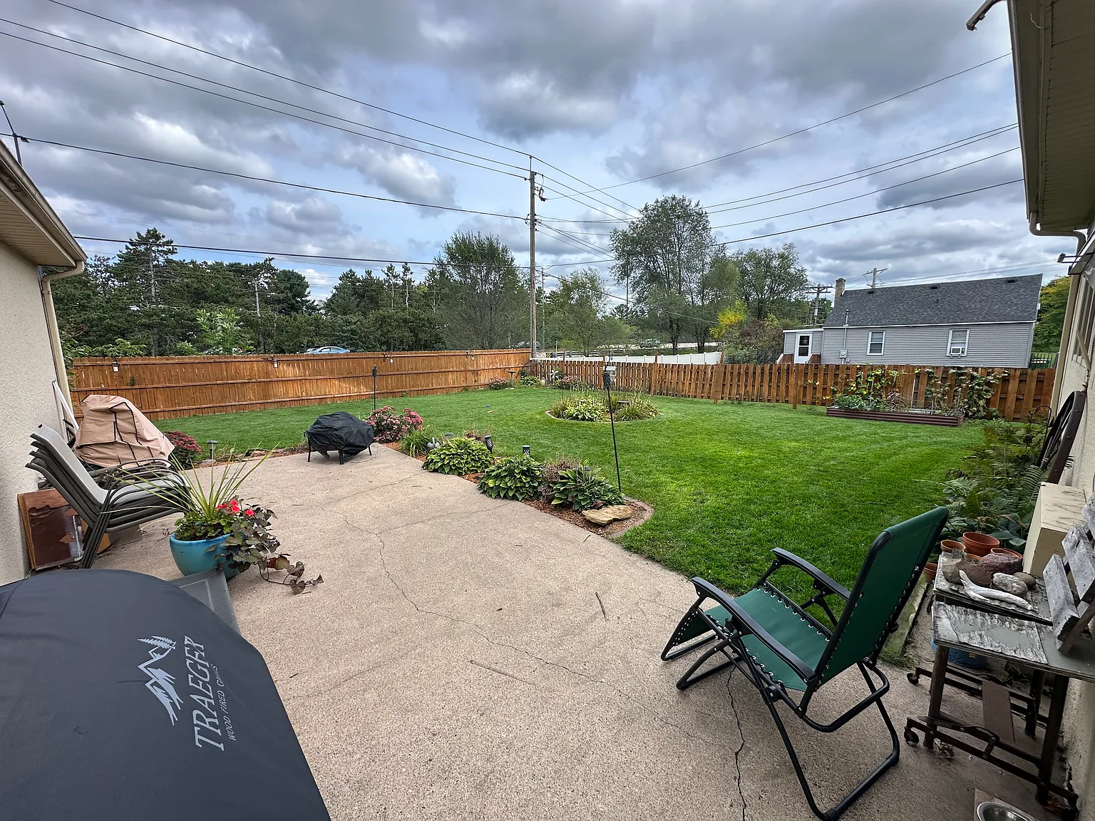 2 bed, 1208 sqft, $1,900 — Photo 3