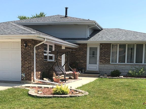 2nd image of 17907 66th Ave
