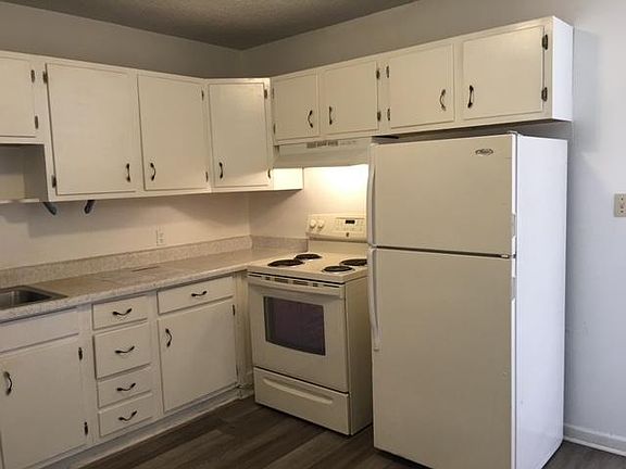 2nd image of 4228 E Johnson Ave