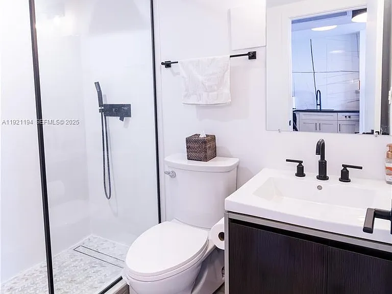 20 E Island Ave #1415 — Photo 21