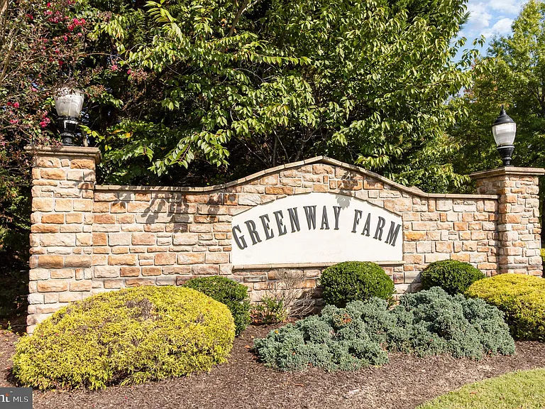 1650 Mohegan Dr #H — Photo 26
