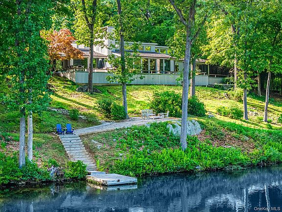 2nd image of 12 Haights Cross Road