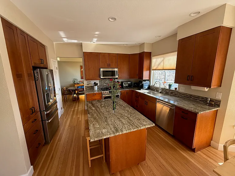 281 White Ash Dr — Photo 2