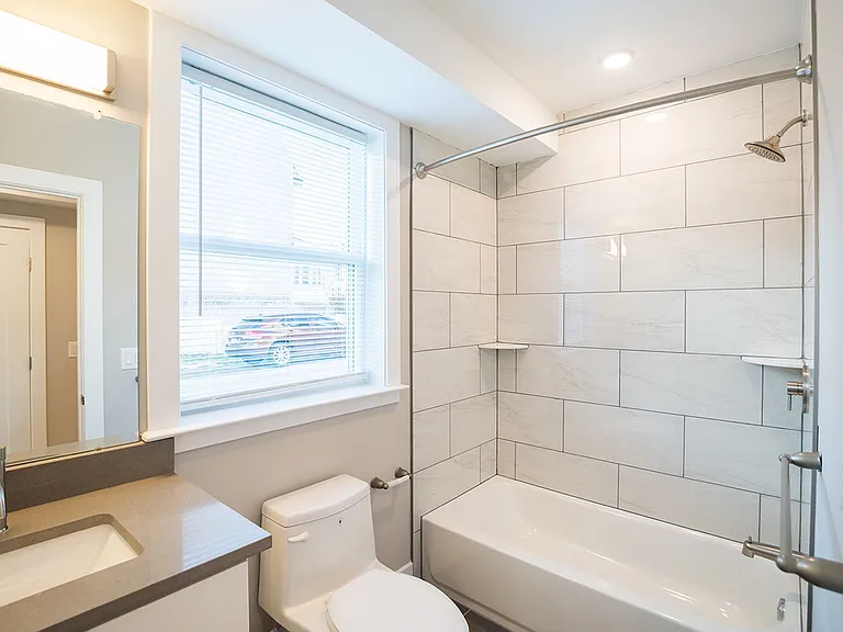 4926 Locust Street — Photo 9