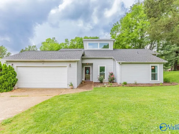 24441 Buckeye Ln, Elkmont, AL 35620