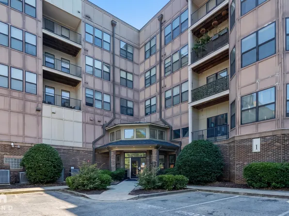 898 Oak St SW, Atlanta, GA