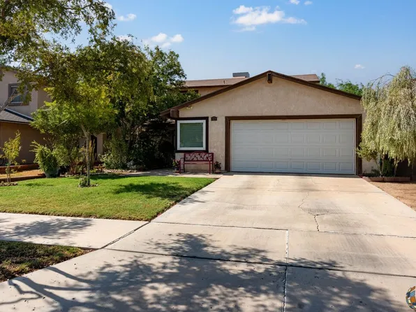2131 W Holt Ave, El Centro, CA 92243