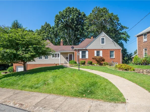 3565 Riverview Dr, Weirton, WV 26062