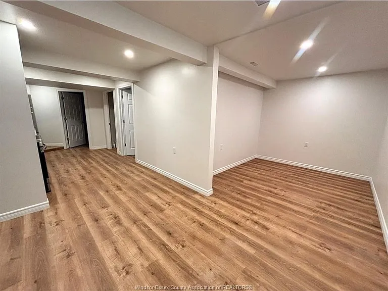 115 Washington Ct #LOWER — Photo 11