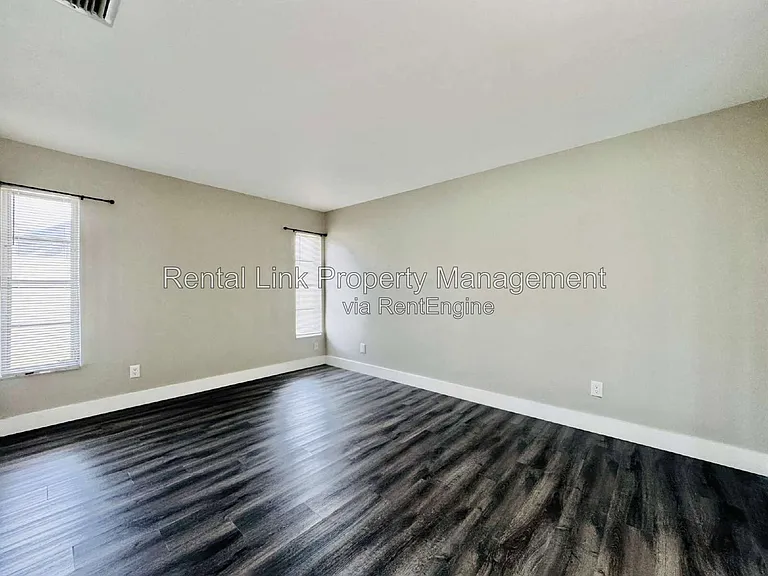 4107 SE 18th Pl #B — Photo 17