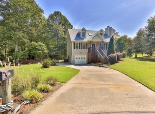 2644 Green Meadow Ln NE, Marietta, GA 30066