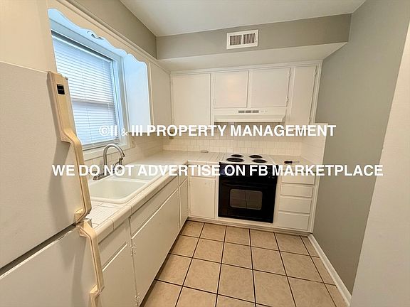 4th image of 8406 Robinson St