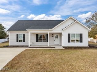 64 Buccaneer Circle, Washington, NC 27889