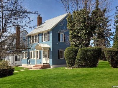 17 Centre Drive, Manhasset, NY, 11030