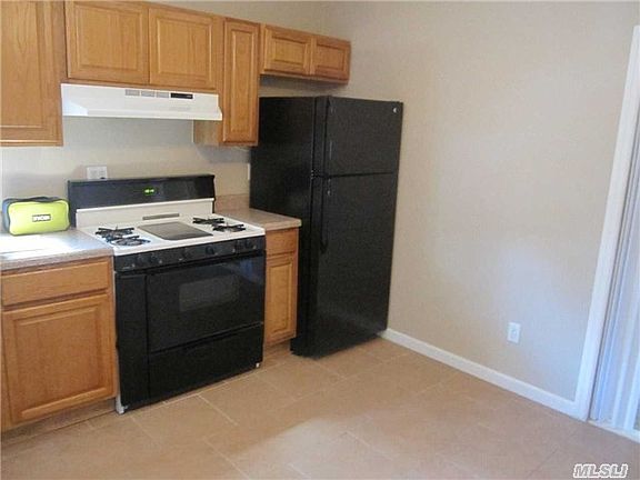 4th image of 27 Capobianco St