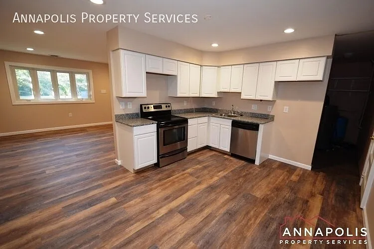 3379 arundel on the bay road — Photo 2