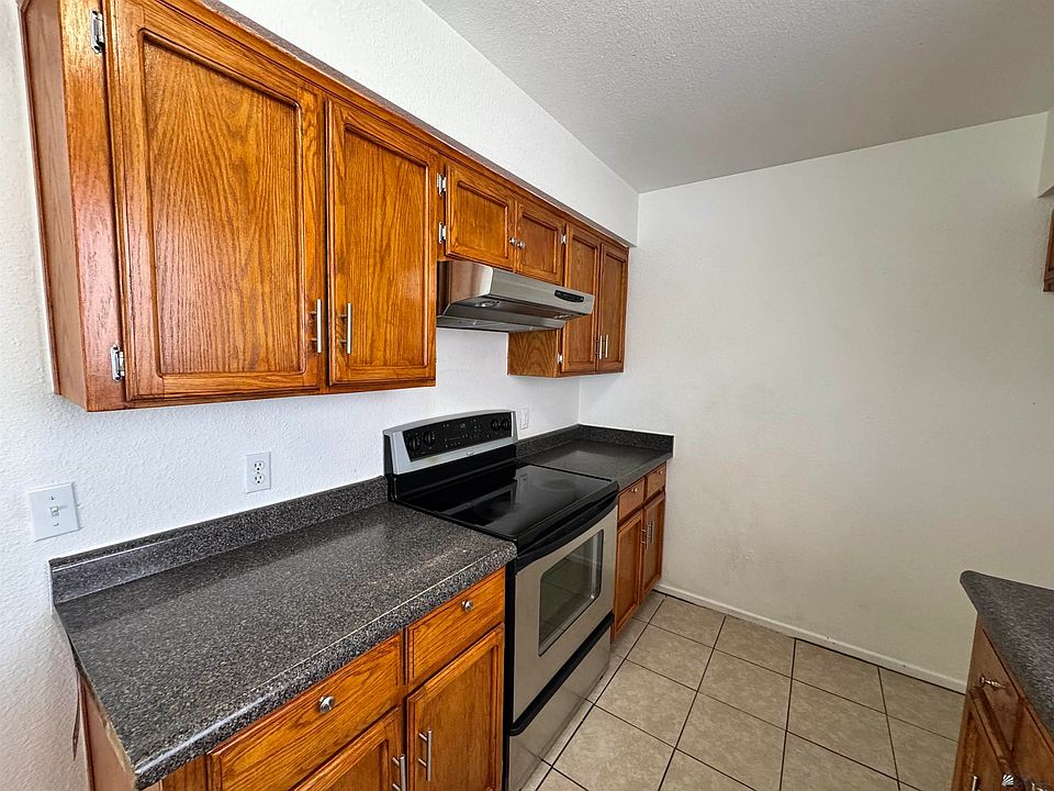 1718 S 47th Dr, Yuma, AZ 85364 | MLS #20263047 | Zillow