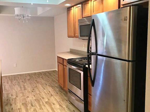 3rd image of 12212 N Paradise Village Pkwy S APT 253