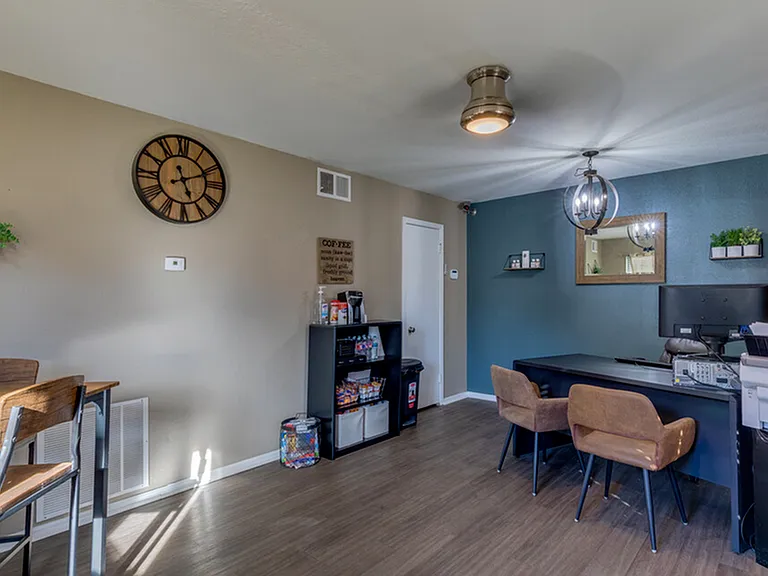 Apex at Midtown Leasing Office