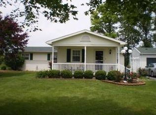 11138 Greensburg Pike, Portage, OH 43451