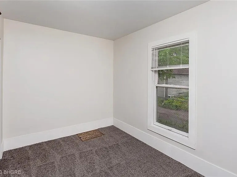 1215 Clark St — Photo 27