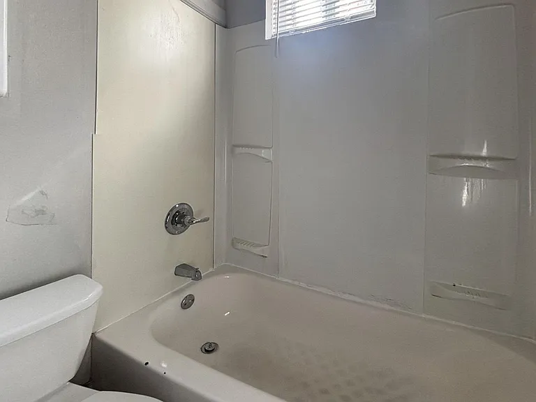 1038 W Orleans St — Photo 3