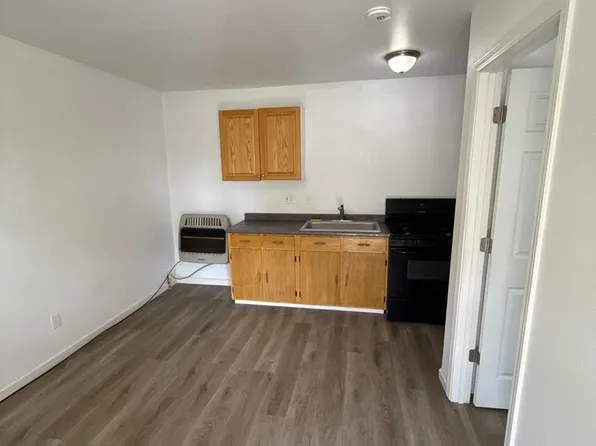 127 Mortimer St APT 2, Klamath Falls, OR 97601