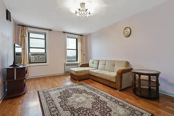 Sold by Avenue Sotheby's International Realty | media 15