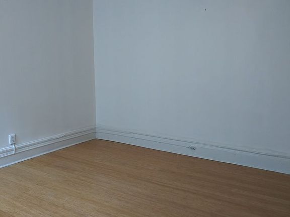 3rd image of 607 Flatbush Ave #4D