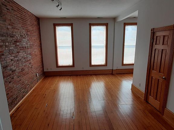 4th image of 4738 Lorain Ave APT 1
