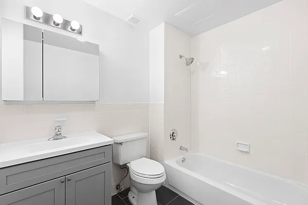 Rented by Compass | media 13