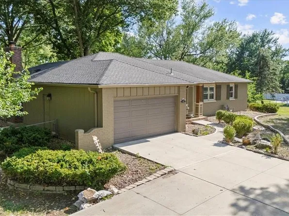 11907 W 143rd St, Olathe, KS 66062